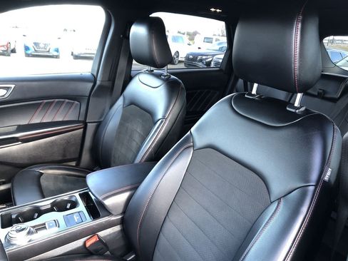 Used 2021 Ford Edge ST-Line image 14