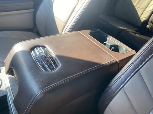 Used 2019 Ford F450 Limited AWD/4WD image 31