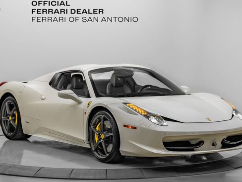 Certified 2014 Ferrari 458 Spider Base image 13