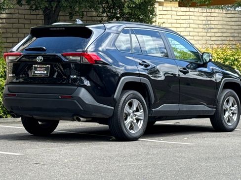 Used 2024 Toyota RAV4 XLE FWD image 5