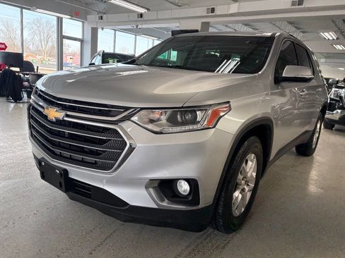Used 2018 Chevrolet Traverse LT w/ LPO, Cargo Package image 3