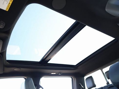 New 2026 Ford F250 Platinum image 17