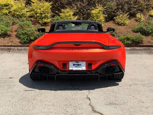 Used 2023 Aston Martin V8 Vantage Roadster RWD image 16