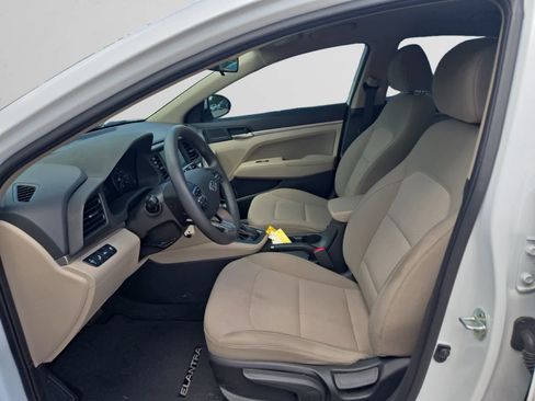 Used 2020 Hyundai Elantra SEL w/ Convenience Package (C2) FWD image 9
