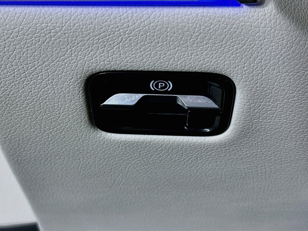 Certified 2022 Mercedes-Benz S 500 4MATIC image 10