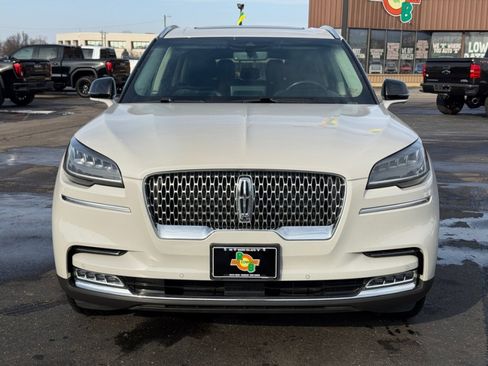 Used 2021 Lincoln Aviator Reserve image 3