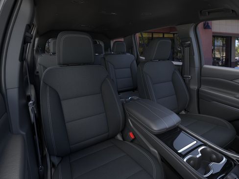 New 2026 Chevrolet Traverse LT w/ LPO, Floor Liner Package FWD image 40