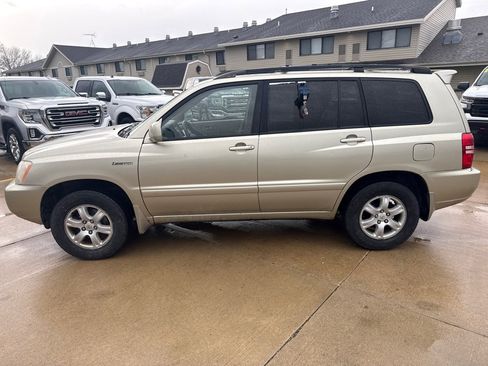 Used 2003 Toyota Highlander Limited AWD/4WD image 2