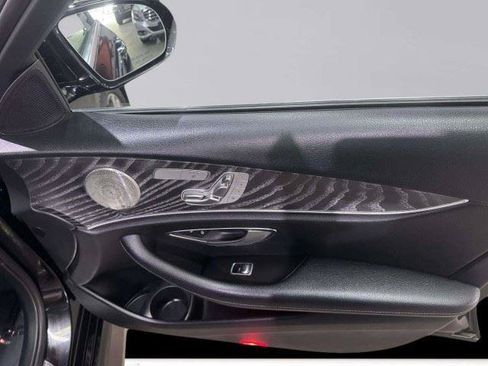 Used 2021 Mercedes-Benz E 350 4MATIC Sedan image 40