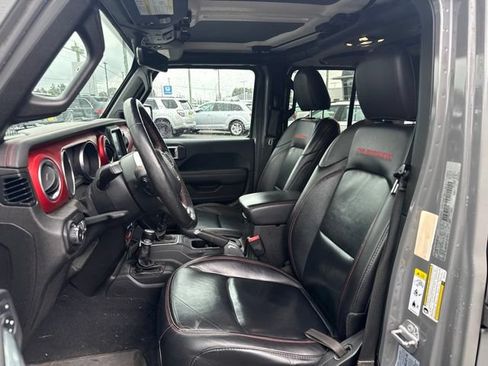 Used 2019 Jeep Wrangler Unlimited Rubicon w/ Uconnect 4C Nav & Sound Group AWD/4WD image 12