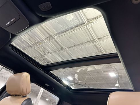 Used 2021 Ford F150 Lariat w/ Max Trailer Tow Package image 36