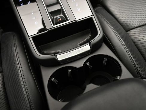 Used 2024 Porsche Macan S image 34