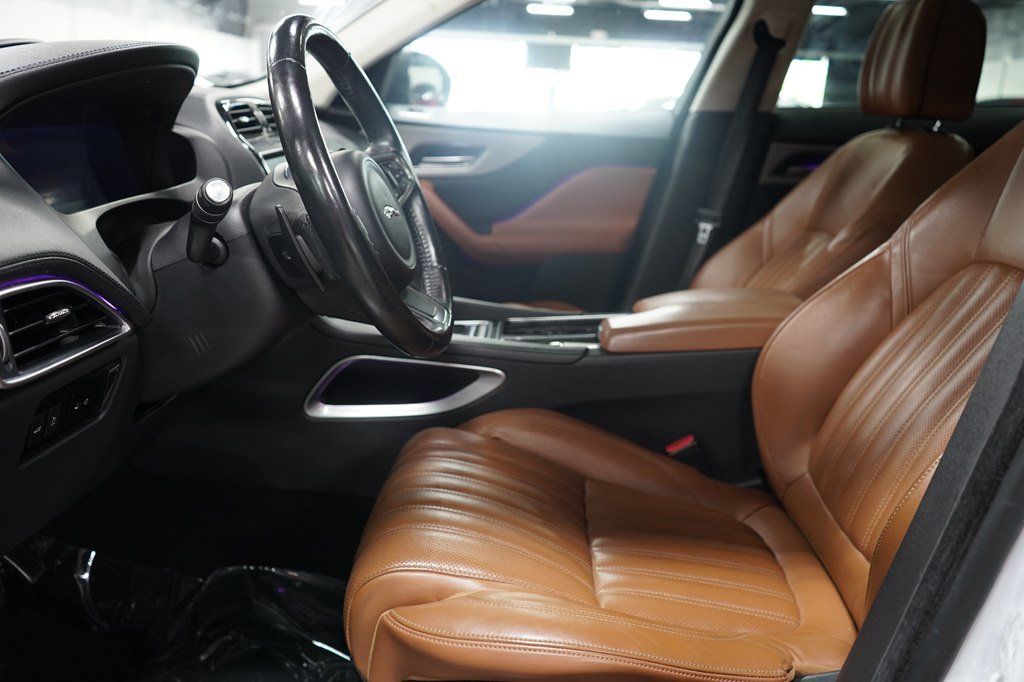 Used 2019 Jaguar F-PACE Portfolio AWD/4WD image 11