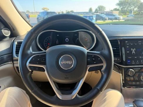 Used 2019 Jeep Grand Cherokee Limited AWD/4WD image 7