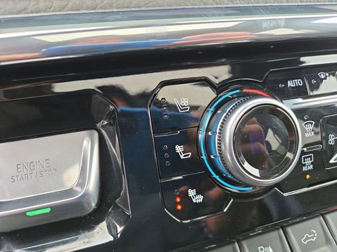 Certified 2024 GMC Sierra 2500 Denali w/ Denali Reserve Package image 22