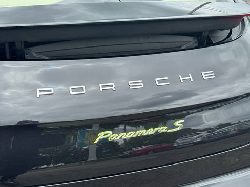 Used 2014 Porsche Panamera S image 7