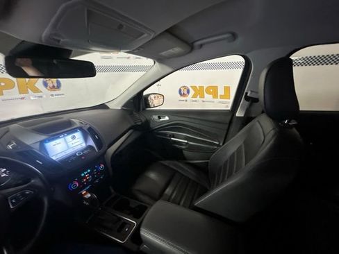 Used 2019 Ford Escape SEL AWD/4WD image 33