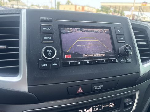 Used 2019 Honda Ridgeline Sport image 18