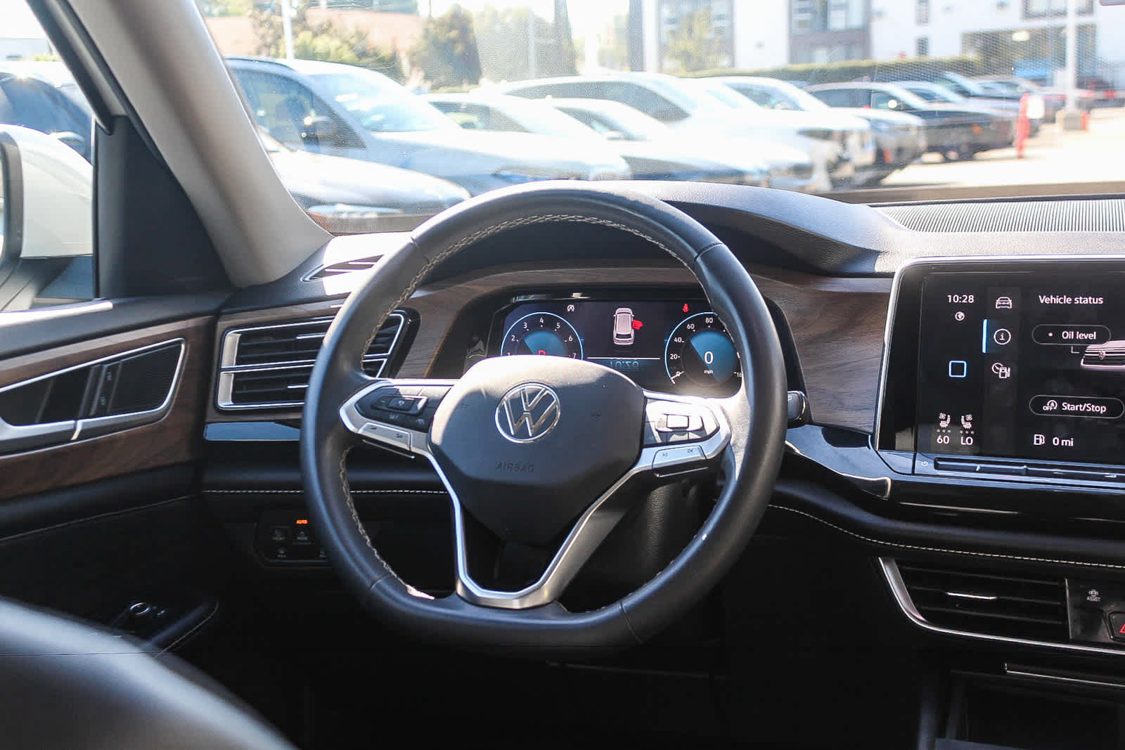 Used 2024 Volkswagen Atlas SE FWD image 13