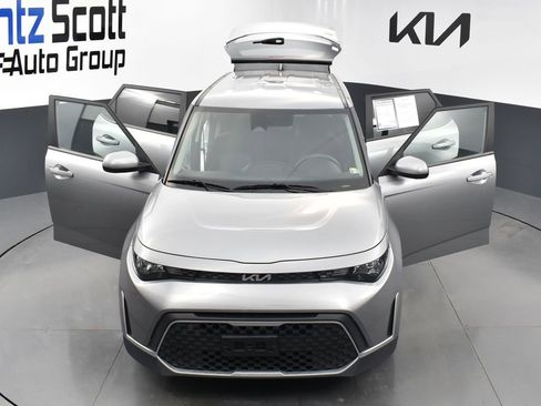 Certified 2023 Kia Soul LX w/ LX Technology Package image 37