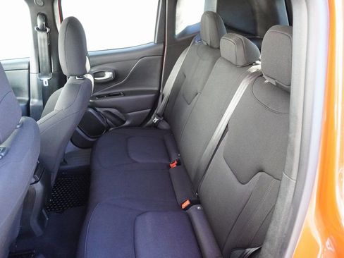 Used 2023 Jeep Renegade Latitude image 26