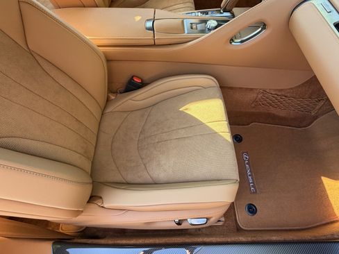 Used 2026 Lexus LC 500 Coupe w/ Dynamic Handling Package RWD image 39