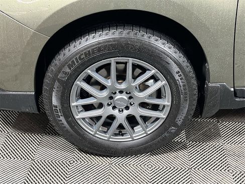 Used 2018 Subaru Outback 3.6R Limited image 27