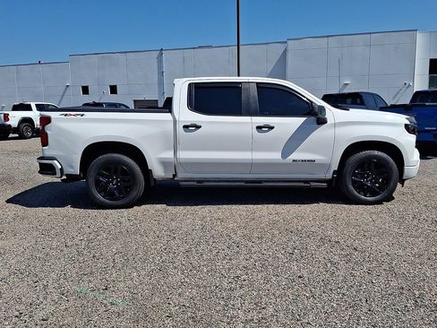 Used 2023 Chevrolet Silverado 1500 Custom AWD/4WD image 10