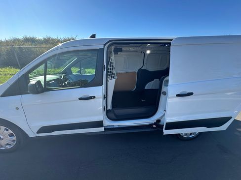 Used 2021 Ford Transit Connect XL image 8