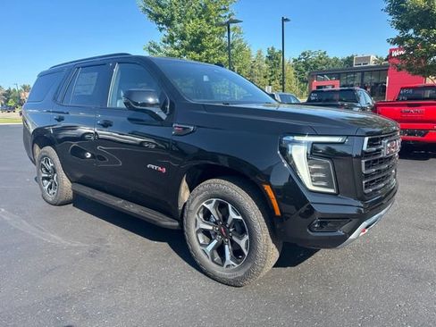New 2026 GMC Yukon AT4 w/ LPO, Floor Liner Package AWD/4WD image 5
