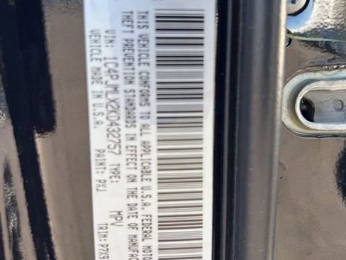 Used 2019 Jeep Cherokee Latitude Plus image 33