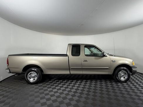 Used 2002 Ford F150 2WD SuperCab image 4