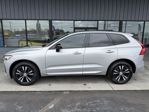 Used 2024 Volvo XC60 B5 Core image 9
