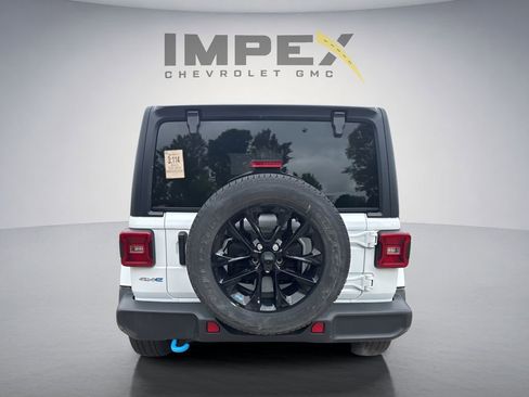 Used 2023 Jeep Wrangler Unlimited Sahara w/ Cold Weather Group AWD/4WD image 3