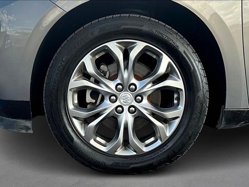 Used 2018 Buick Enclave Avenir w/ Avenir Technology Package image 8