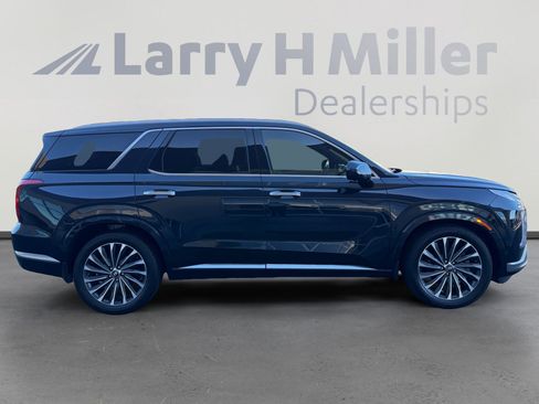 Used 2024 Hyundai Palisade Calligraphy FWD image 6