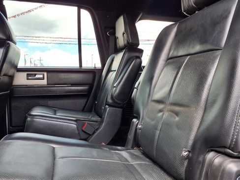 Used 2017 Ford Expedition EL XLT w/ Equipment Group 202A AWD/4WD image 6
