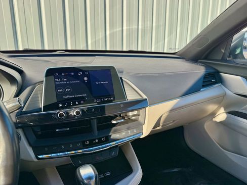 Used 2021 Cadillac CT4 Luxury w/ Sun And Sound Package image 20