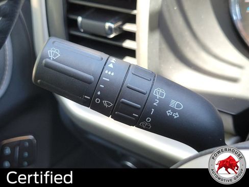 Used 2023 Ford Expedition XLT AWD/4WD image 32