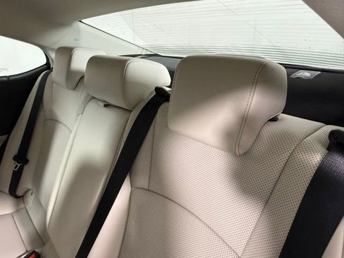 New 2025 Lexus ES 350 w/ Premium Package image 21