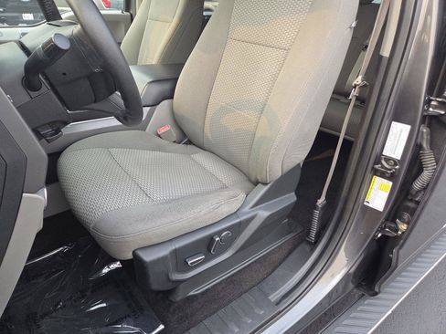 Used 2018 Ford F150 XLT w/ Equipment Group 302A Luxury AWD/4WD image 22