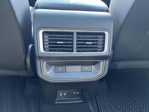 New 2026 Volkswagen Atlas Cross Sport SEL R-Line AWD/4WD image 23