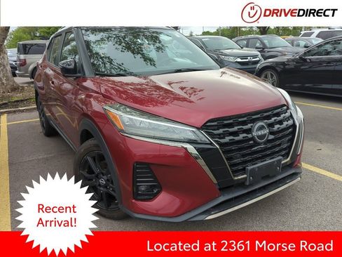 Used 2022 Nissan Kicks SR w/ Interior Electronics Package FWD image 1