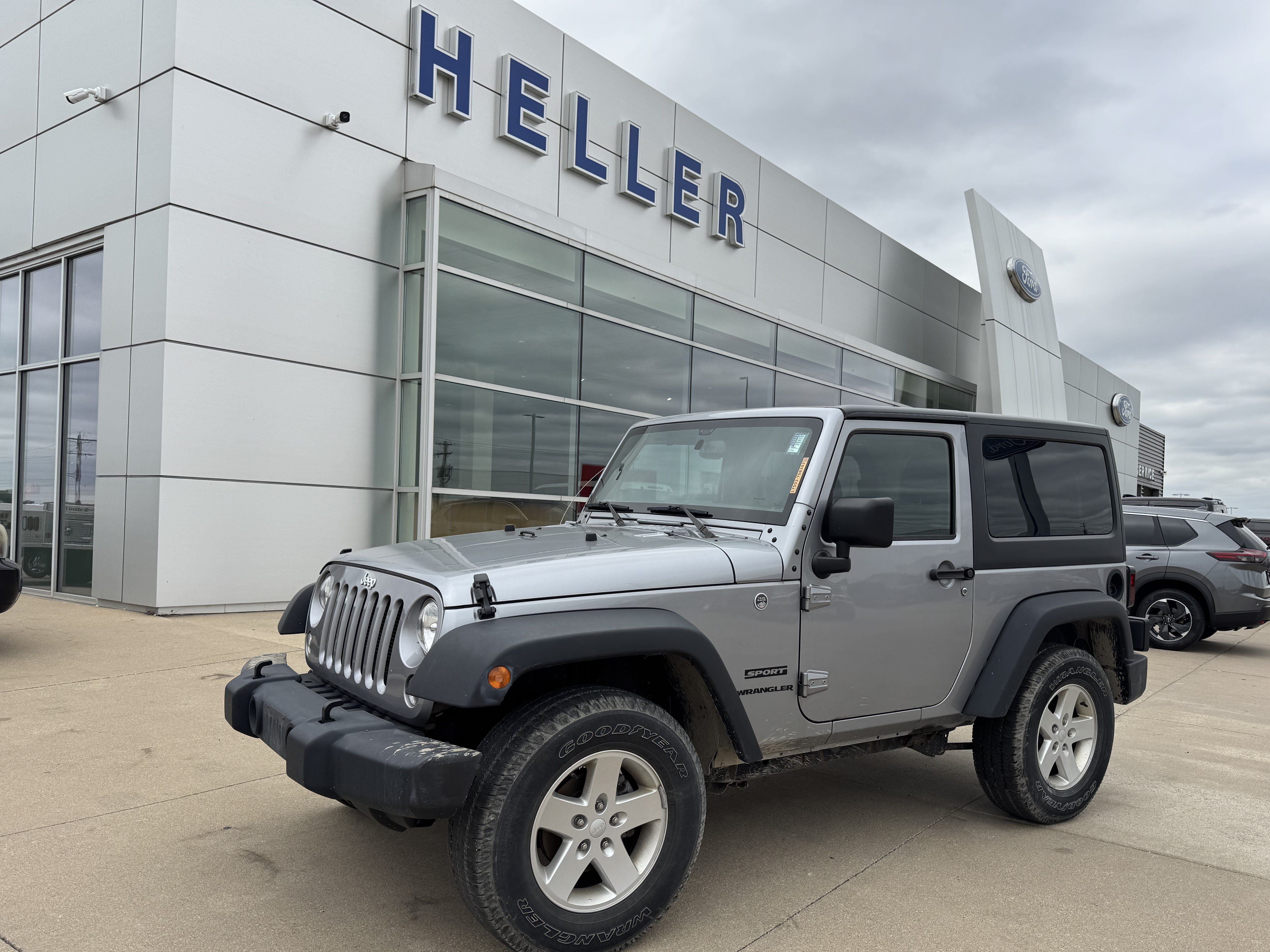 Used 2017 Jeep Wrangler Sport w/ Quick Order Package 24S AWD/4WD image 3