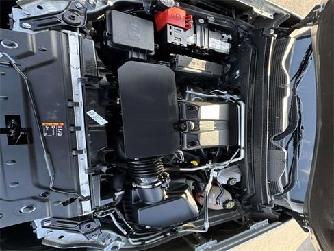 Used 2023 GMC Canyon Elevation image 10