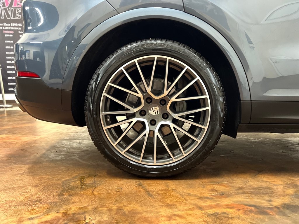 Used 2019 Porsche Cayenne S AWD/4WD image 62