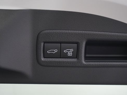 Used 2026 Toyota bZ AWD/4WD image 17
