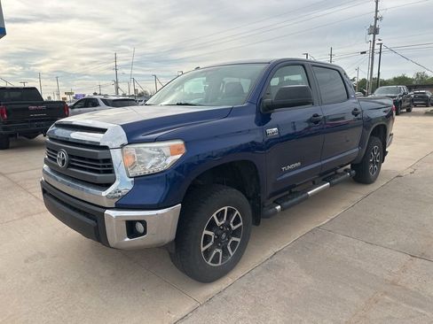 Used 2014 Toyota Tundra SR5 w/ TRD Off Road Package image 24