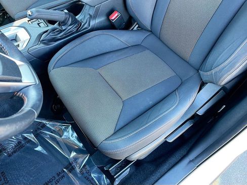 Used 2019 Subaru Crosstrek 2.0i Premium image 18