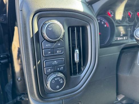 Used 2023 Chevrolet Silverado 1500 Custom AWD/4WD image 16